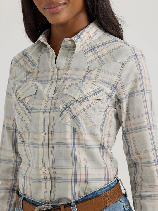 Ladies Wrangler Essential Long Sleeve Plaid Western Snap Top - 112360738