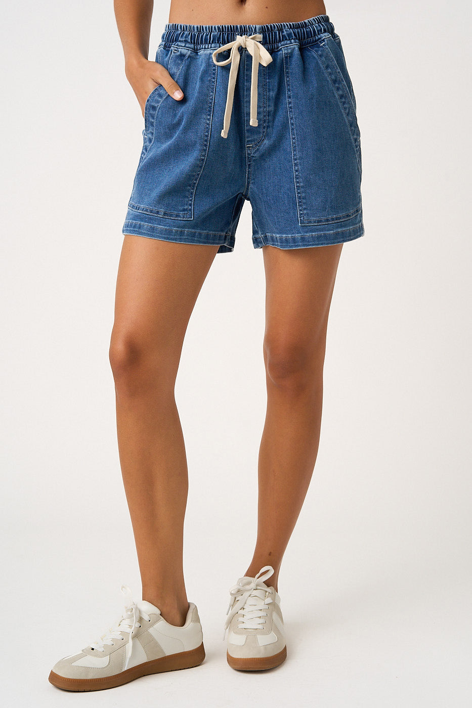 Mitto Shop WASHED DENIM DRAWSTRING PATCH POCKET SHORTS - C70687