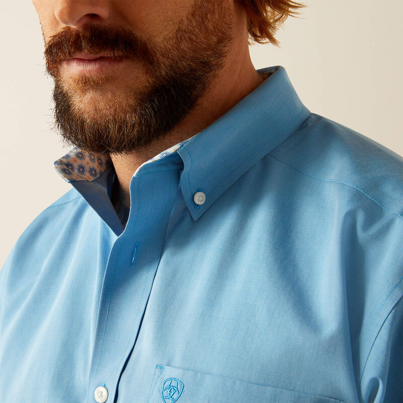 Men's Ariat Wrinkle Free Solid Classic Fit Shirt - 10055278