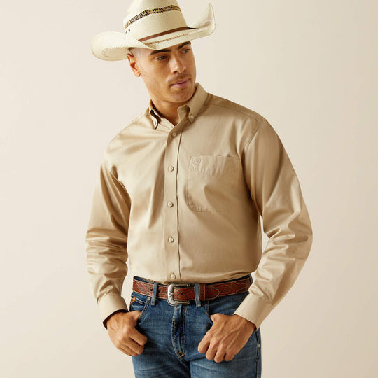 Men's Ariat Lightweight Solid Twill Classic Fit Shirt - 10058558