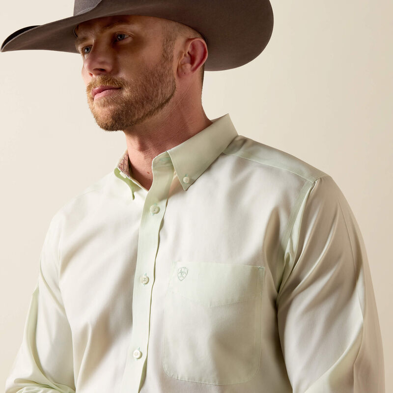 Men's Ariat Wrinkle Free Solid Laurel Green Fitted Shirt - 10073500