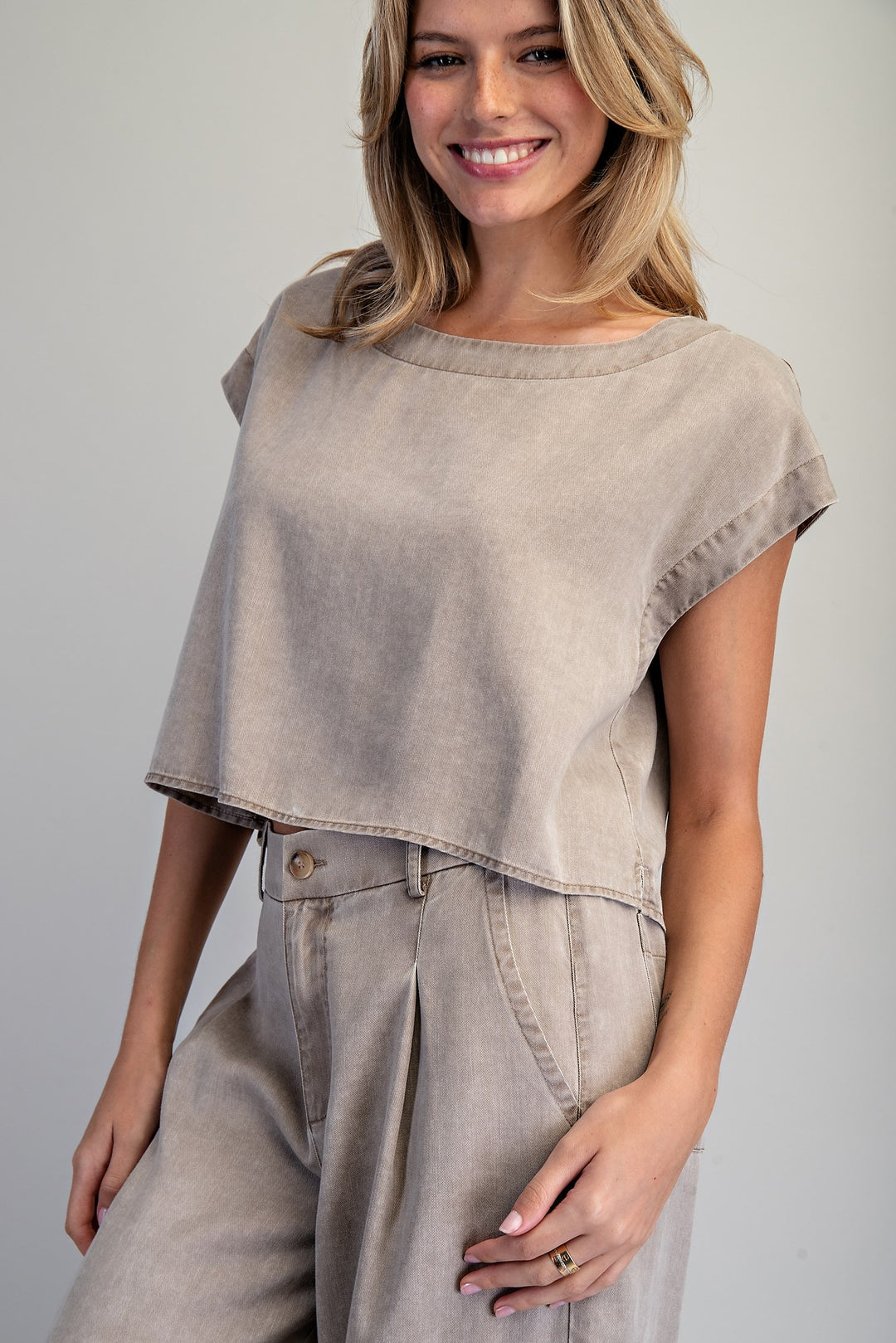 Ladies EESOME Button Back Cropped Top - TK16063