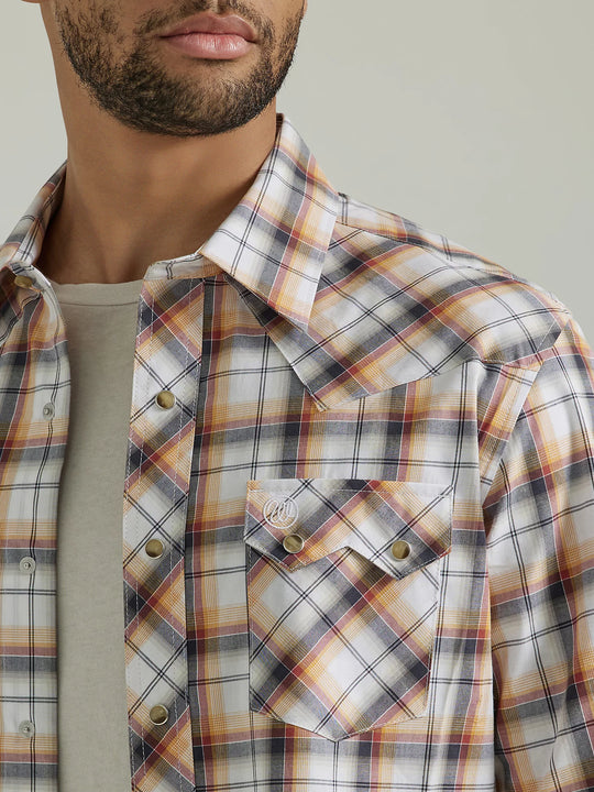 Men's Wrangler Retro® Long Sleeve Sawtooth Snap Pocket Western Shirt in Spiced Plaid - 112346238 - FINAL SALE