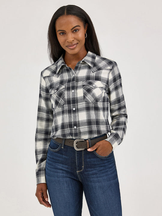 Ladies Essential Flannel Plaid Western Snap Shirt - 112371682