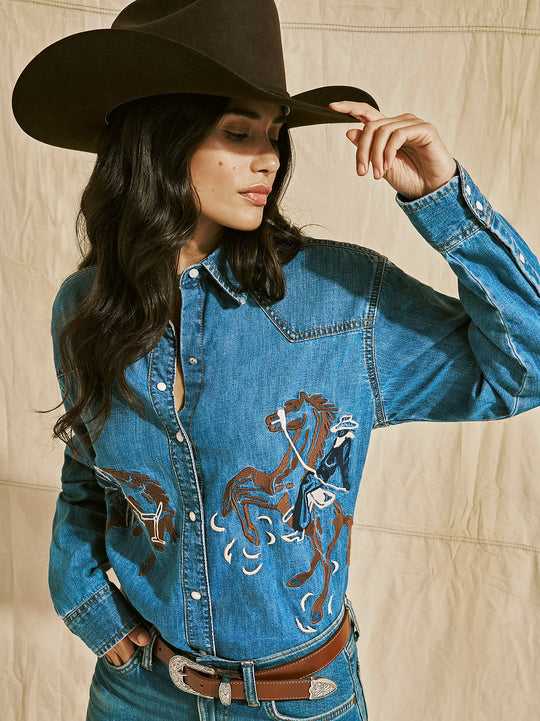 Ladies Wrangler Embroidered Horses Boyfriend Western Snap Shirt - 112371715