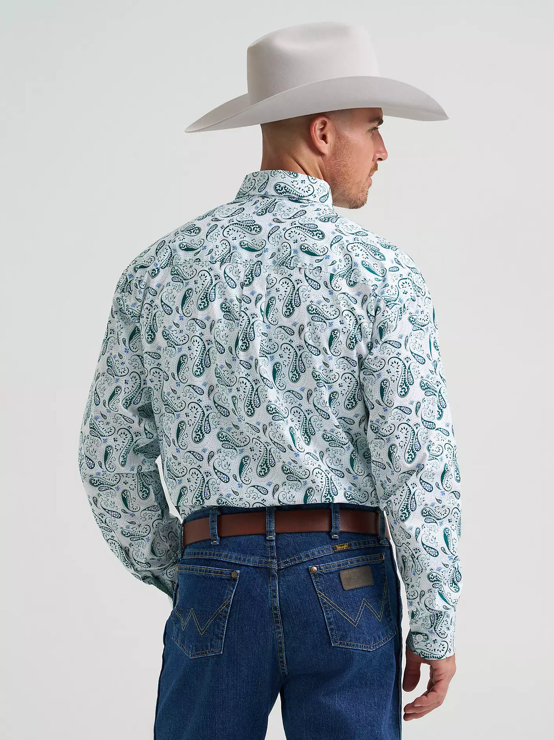 Men's Wrangler George Strait™ Long Sleeve Button Down One Pocket Shirt - 112374541