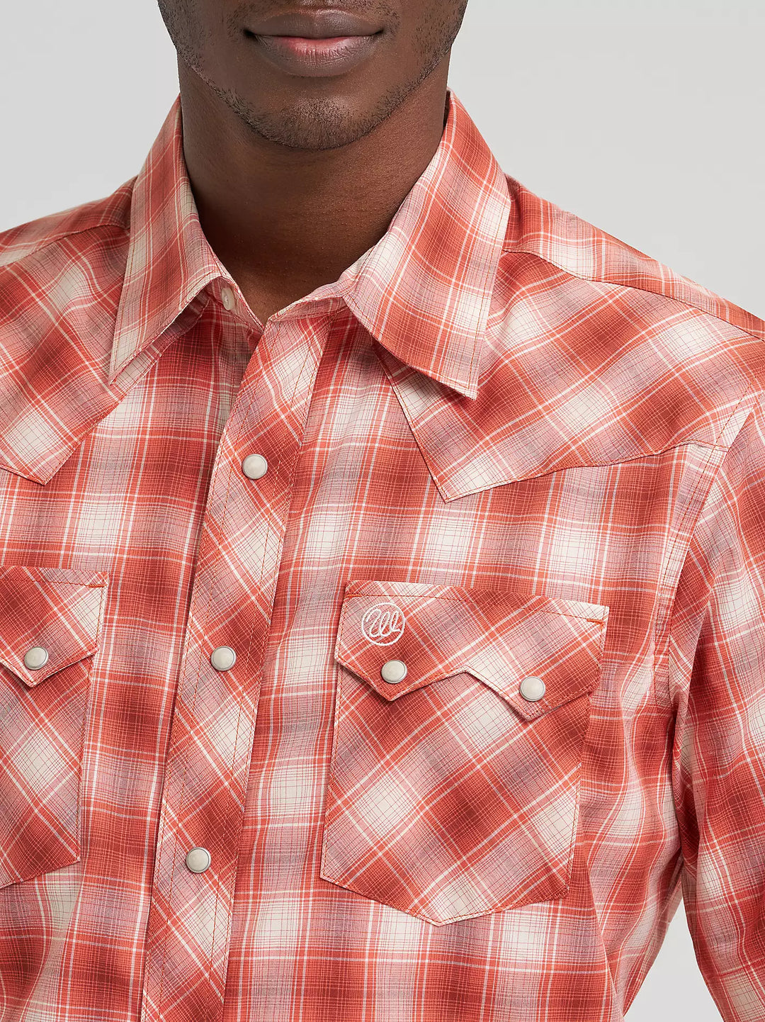 Men's Wrangler Retro Short Sleeve Sawtooth Pocket Western Snap Shirt - 112374755