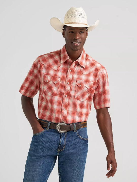 Men's Wrangler Retro Short Sleeve Sawtooth Pocket Western Snap Shirt - 112374755