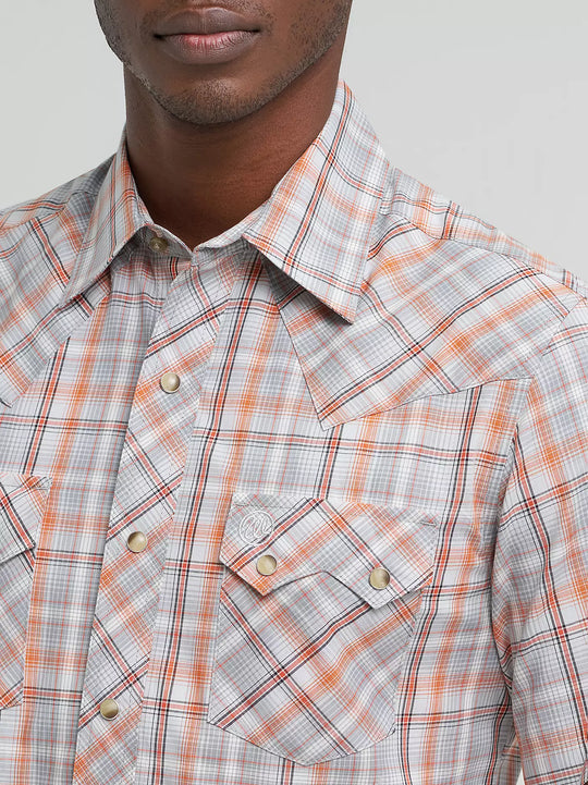 Men's Wrangler Retro® Short Sleeve Sawtooth Pocket Western Snap Shirt - 112378935