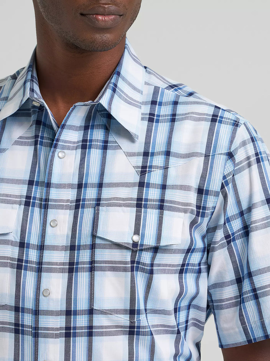 Men's Wrangler Wrinkle Resist Short Sleeve Western Snap Plaid Shirt - 112379030