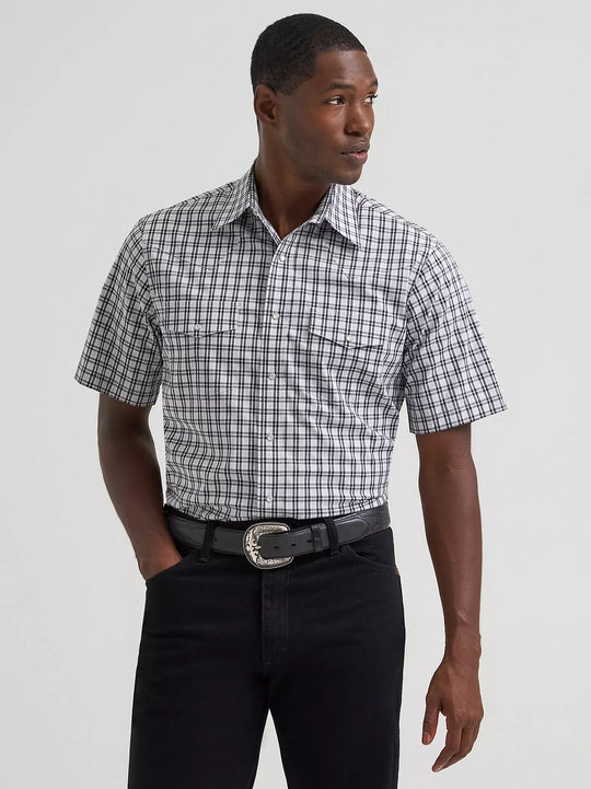 Men's Wrangler Wrinkle Resist Short Sleeve Western Snap Plaid Shirt - 112379031