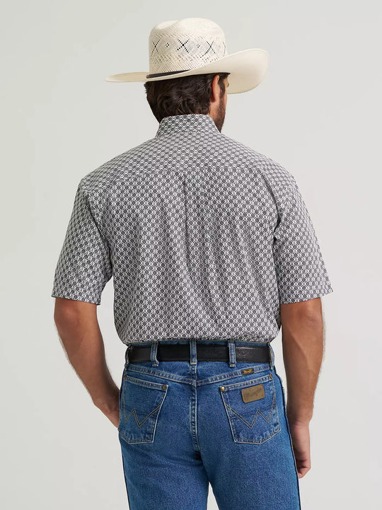 Men's Wrangler® George Strait™ Short Sleeve One Pocket Button Down Shirt - 112379058