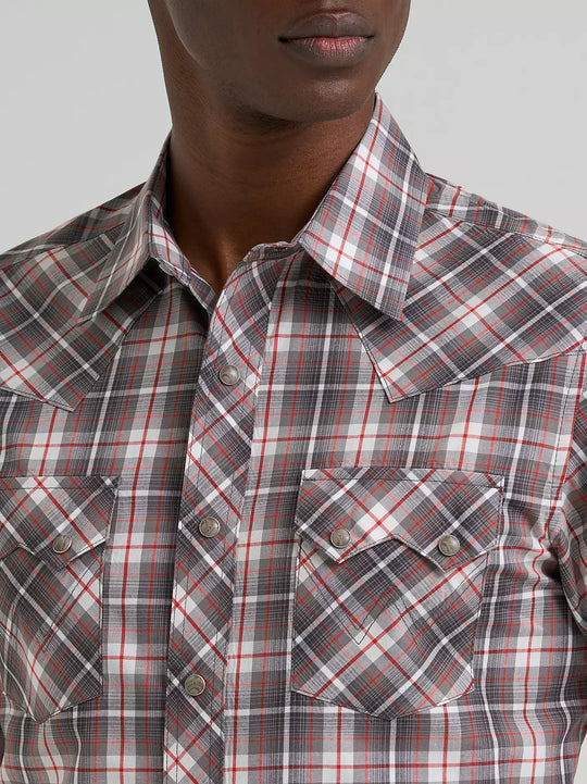 Men's Wrangler Retro® Long Sleeve Sawtooth Snap Pocket Western Shirt - 112381876