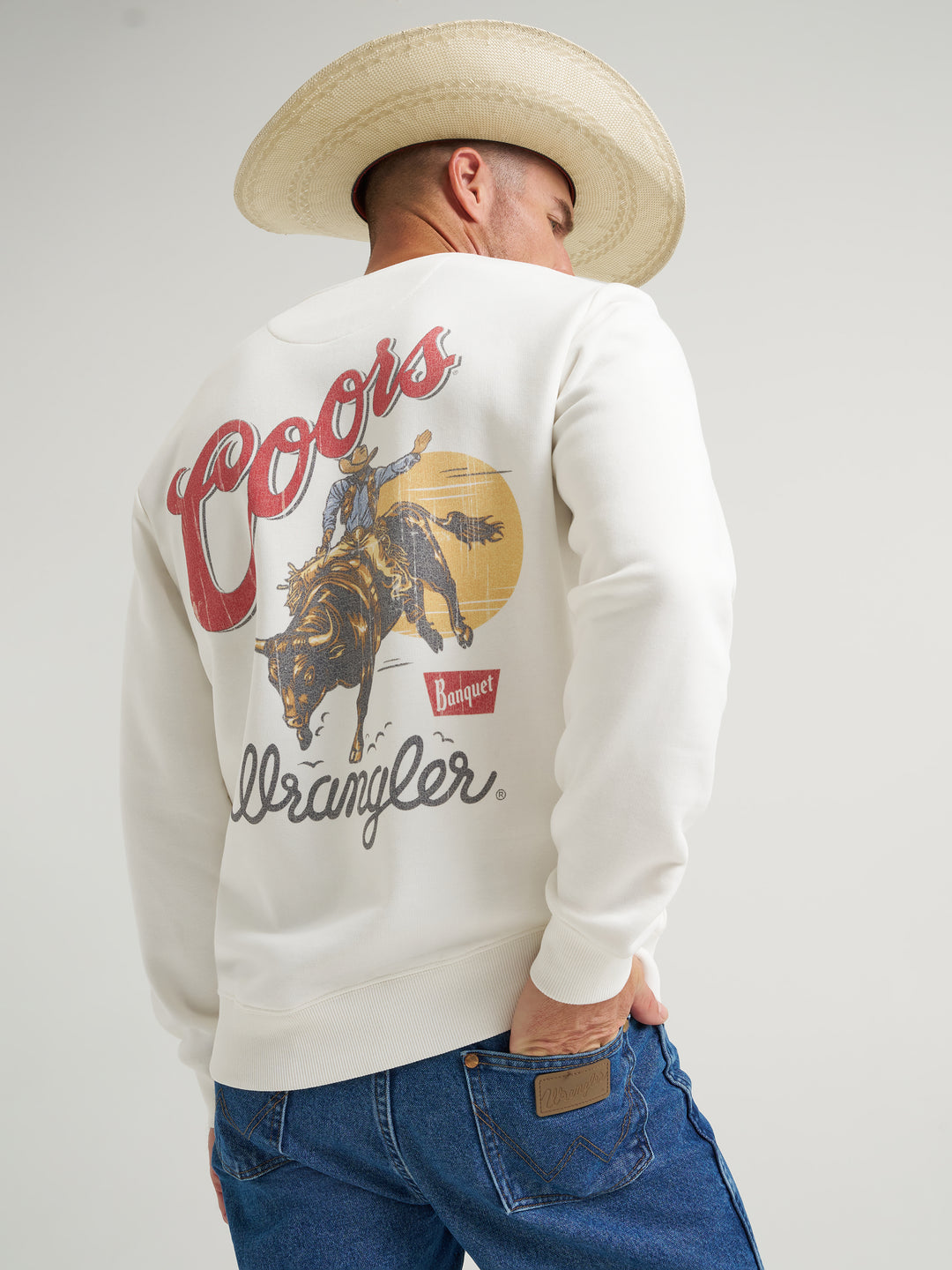 Wrangler X Coors Banquet 2.0 White Crewneck - 112383041