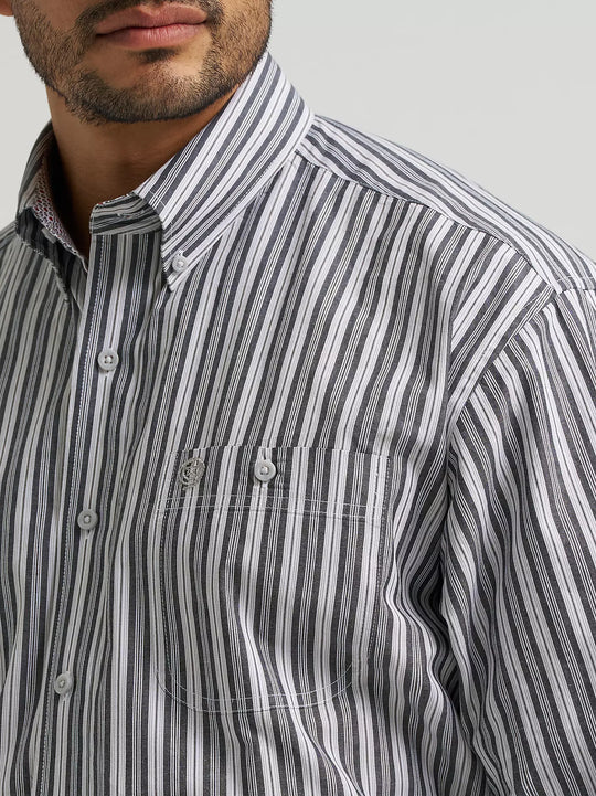 Men's Wrangler George Strait™ Long Sleeve Button Down Two Pocket Shirt - 112385355