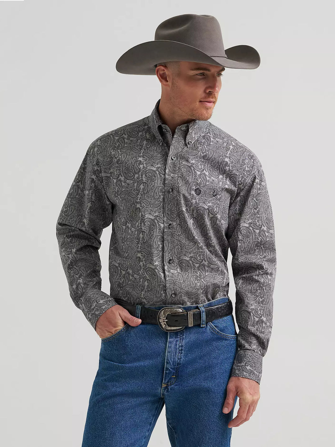 Men's Wrangler George Strait™ Long Sleeve Button Down One Pocket Shirt - 112385358