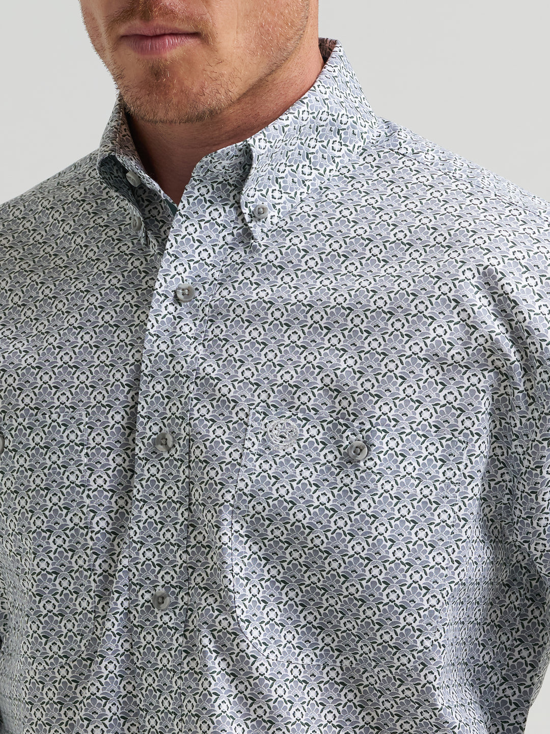 Men's Wrangler George Strait Long Sleeve Button Down Two Pocket Shirt - 112385368