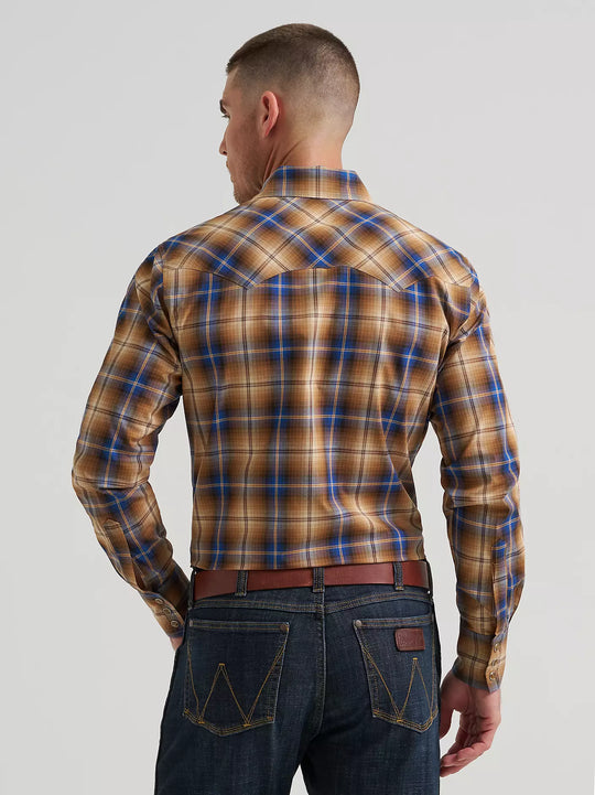 Men's Wrangler Retro® Long Sleeve Sawtooth Snap Pocket Western Shirt - 112385596