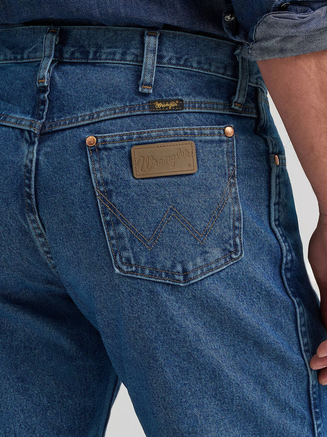 Jeans Wrangler Cowboy dal taglio rilassato 31MWZGK