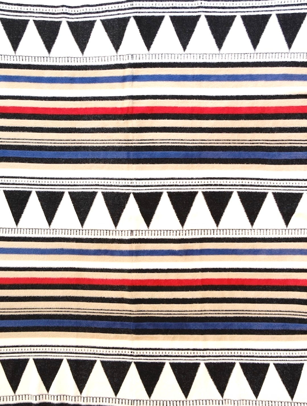 Venario Reversible Carly Blanket