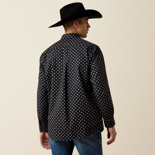 Men's Ariat Larsen Classic Fit Long Sleeve Shirt - 10080668