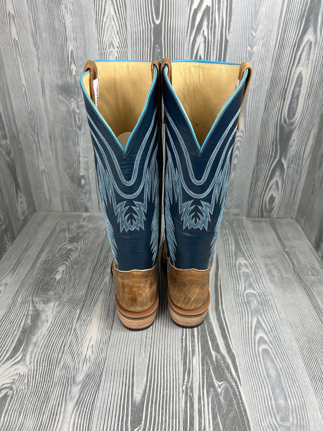 Men's Olathe Distressed American Bison with 15" Blue Glazed Buffalo Tops