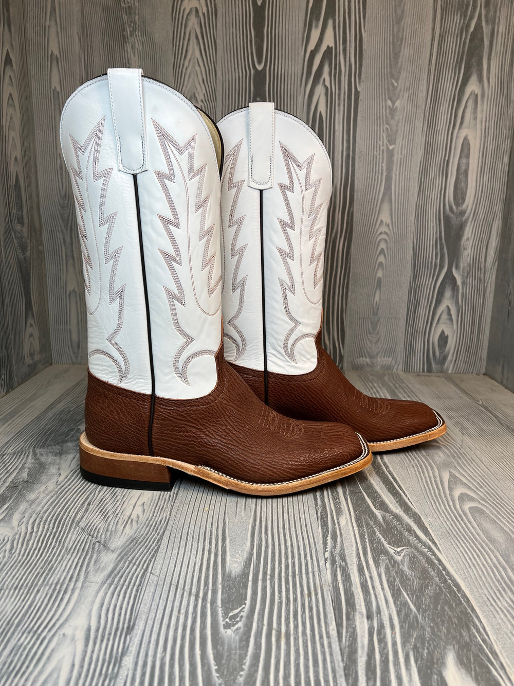 Men's Anderson Bean Chili Shark with 13" White Glove Tops - Style # 211