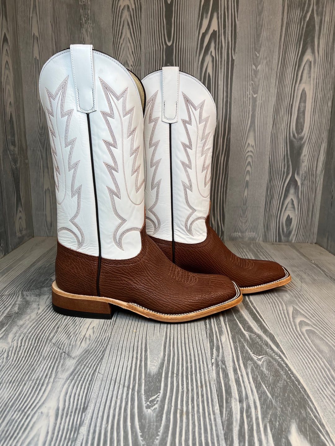 Men's Anderson Bean Chili Shark with 13" White Glove Tops - Style # 211