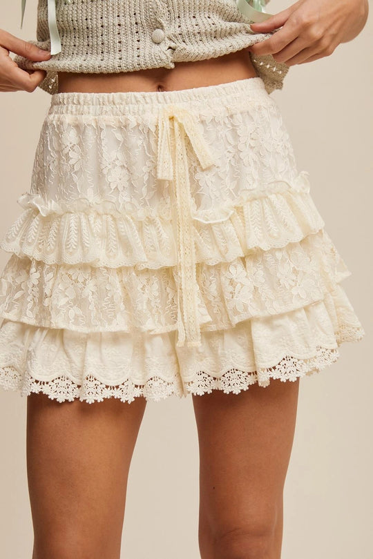 Ladies Listicle Lace Tiered Shorts - LP0257