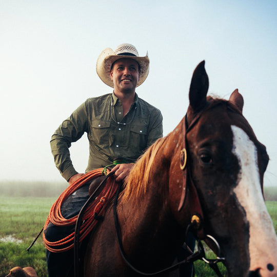 Poncho Outdoors The Fence Stretcher