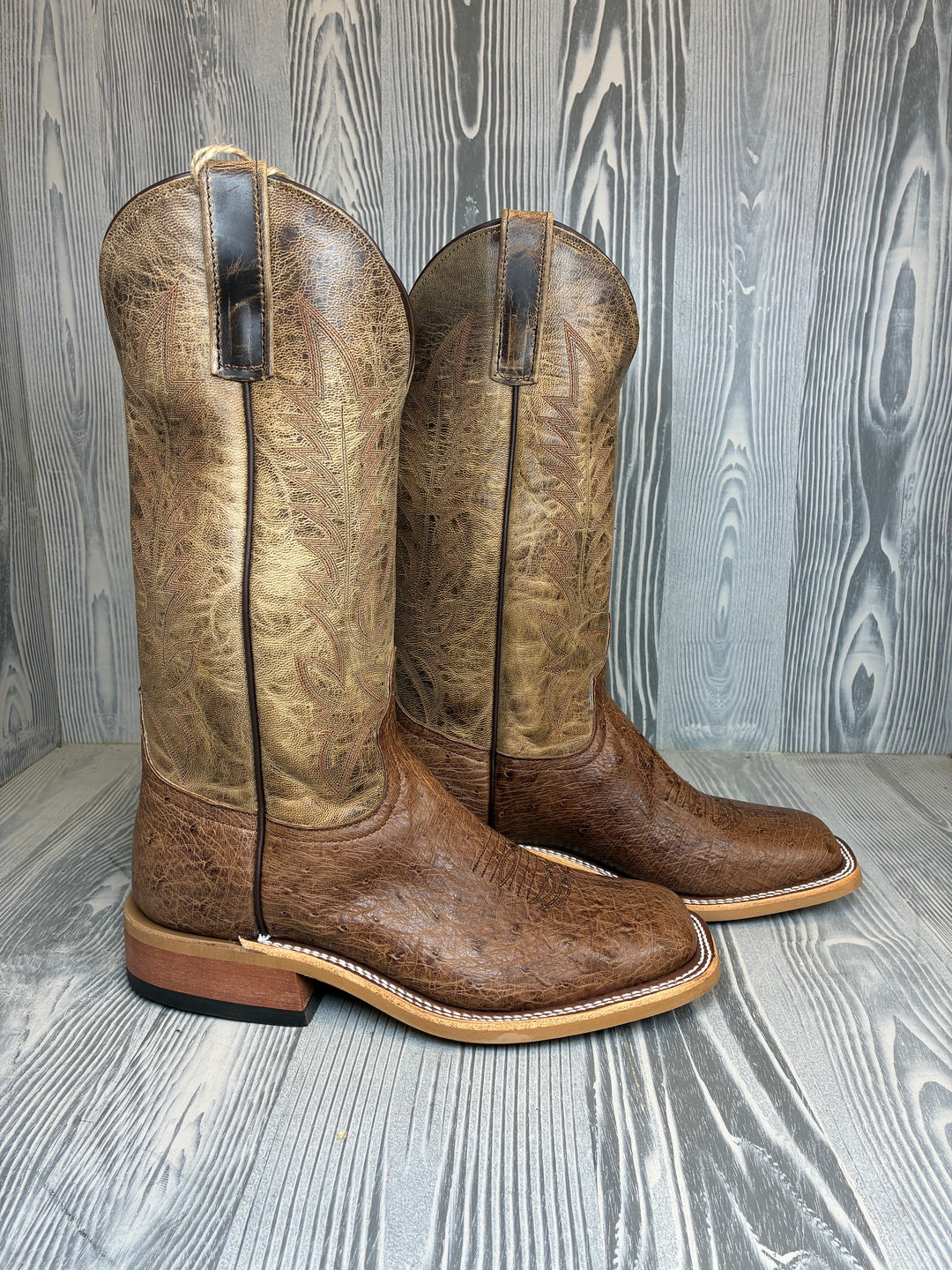 Anderson Bean Kango Tobac Bruciato Autruche lisse pour hommes avec hauts Mad Dog ivoire de 13 po