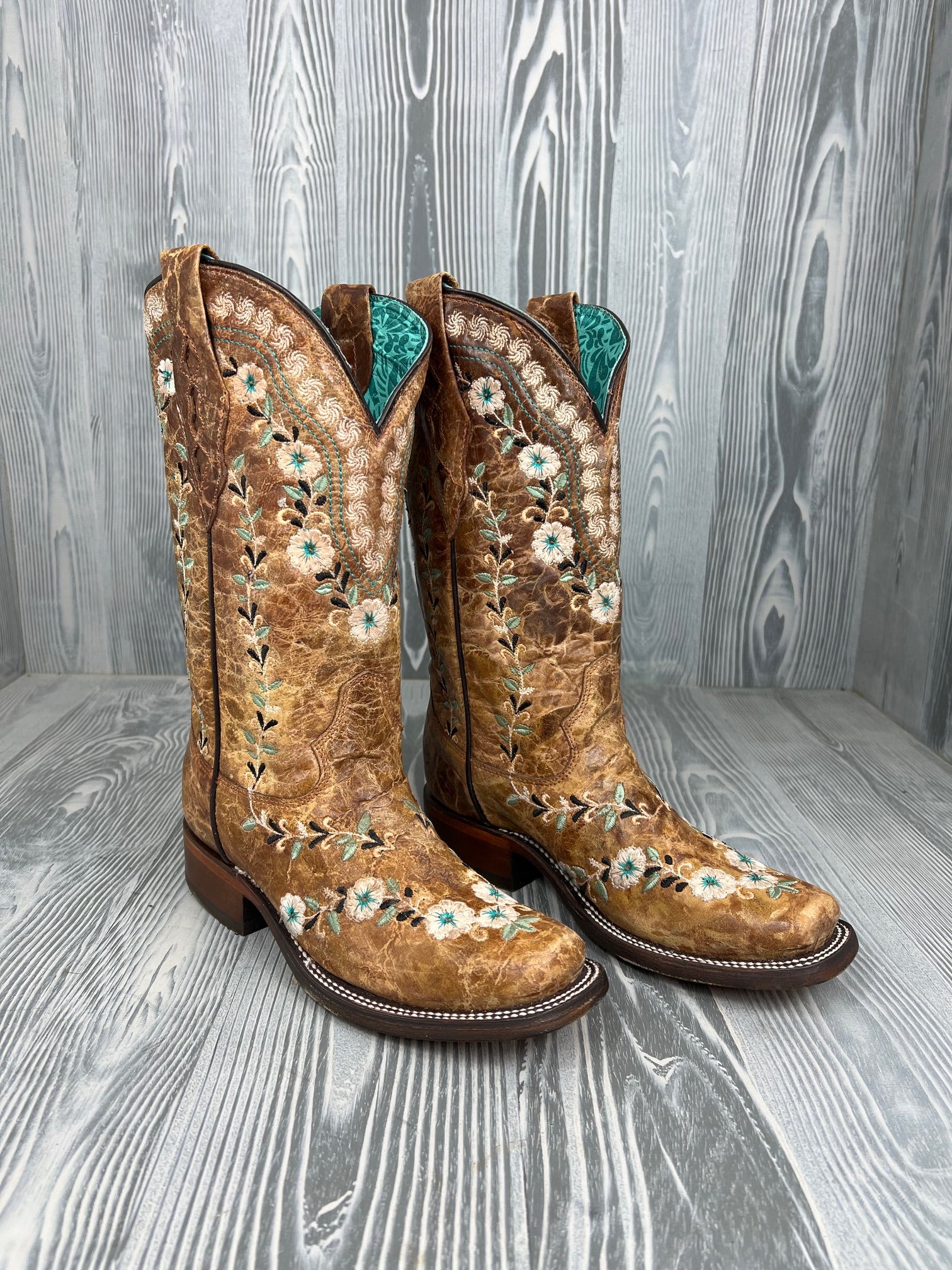 Justin women's floral fashion embroidered western boots