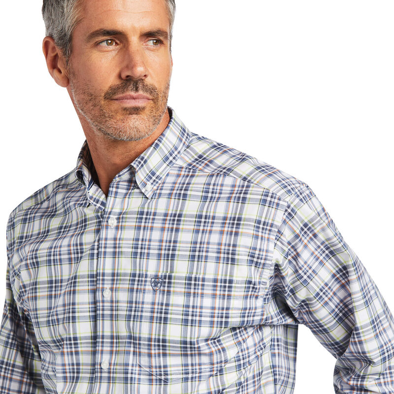 ariat dress shirts Mens Taylor Classic Fit Shirt Black Model is 61 wearing a size medium Ariat 10034231 Mens Team Logo